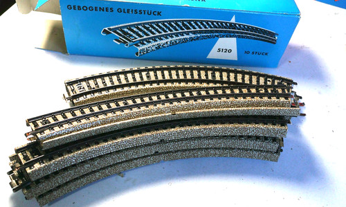 Gebogenes gleis m - gleis,